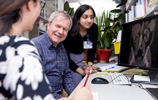 Dr. Harris at Mayo Clinic working with PKD lab members